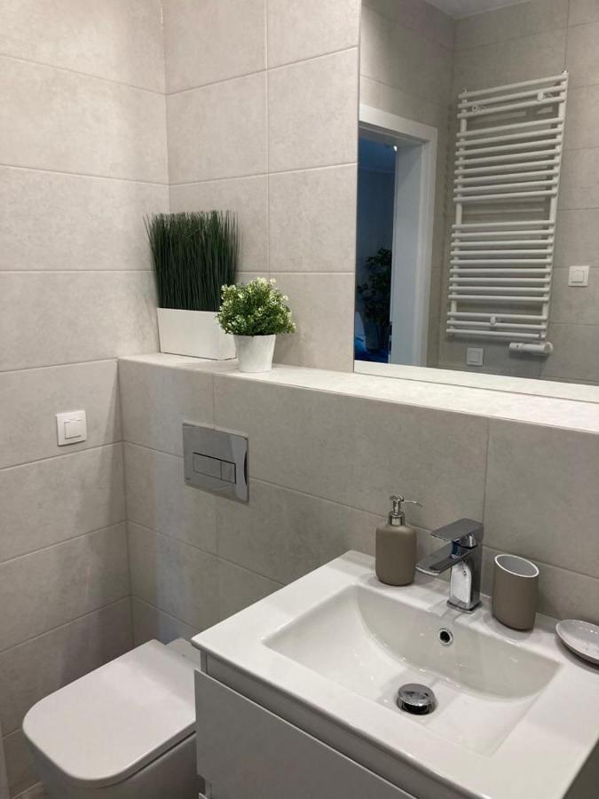 Appartement Wislane Tarasy 2.0, Free Parking, Private Garden à Cracovie Extérieur photo
